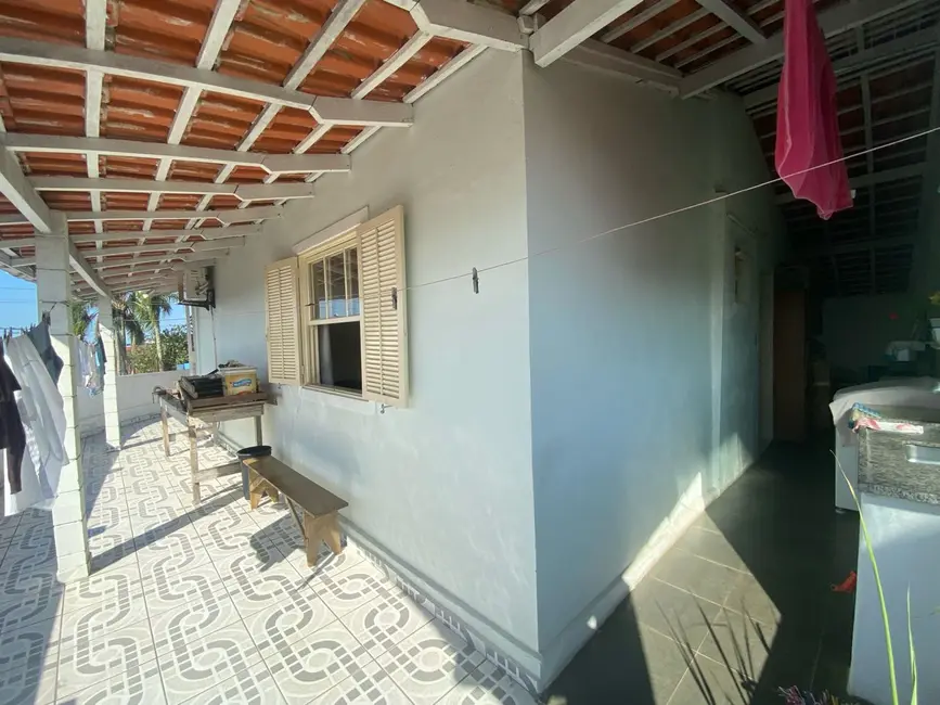 Sala Comercial com 2 quartos à venda, 200m2 em Itanhaem - SP - imagem 2 Foto 2 de Sala Comercial com 2 quartos à venda, 200m2 em Itanhaem - SP