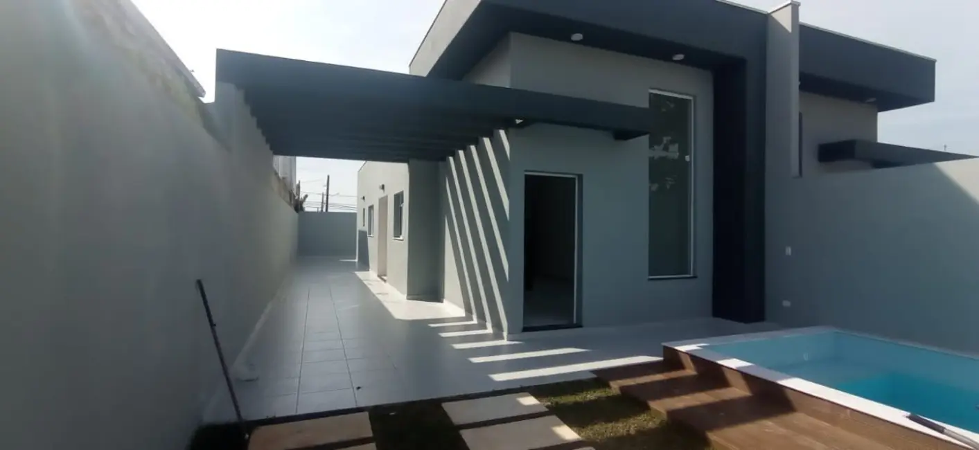 Foto 1 de Casa com 2 quartos à venda, 70m2 em Itanhaem - SP