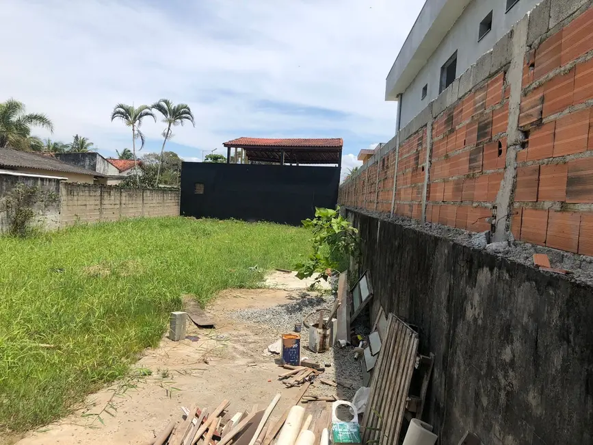Foto 2 de Terreno / Lote à venda, 383m2 em Itanhaem - SP