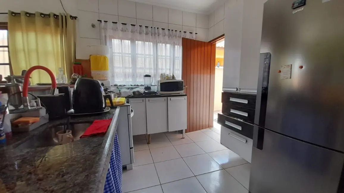 Foto 9 de Casa com 2 quartos à venda, 60m2 em Itanhaem - SP