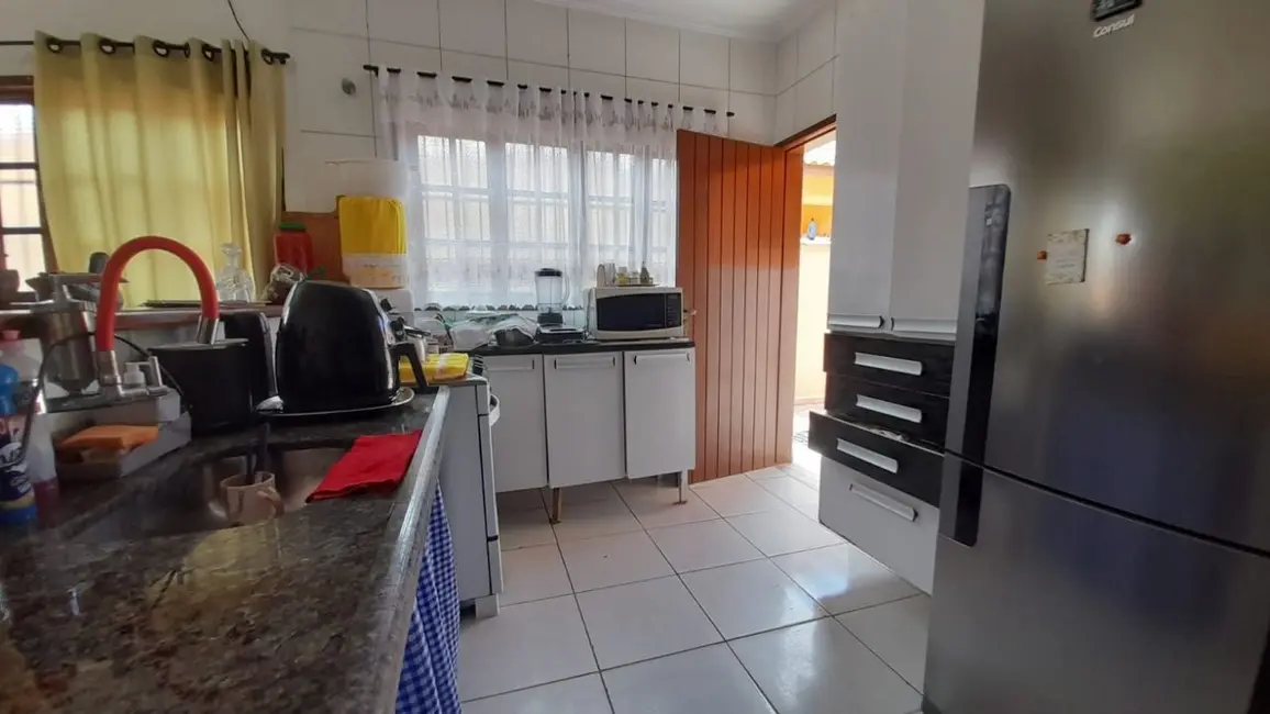 Foto 6 de Casa com 2 quartos à venda, 60m2 em Itanhaem - SP