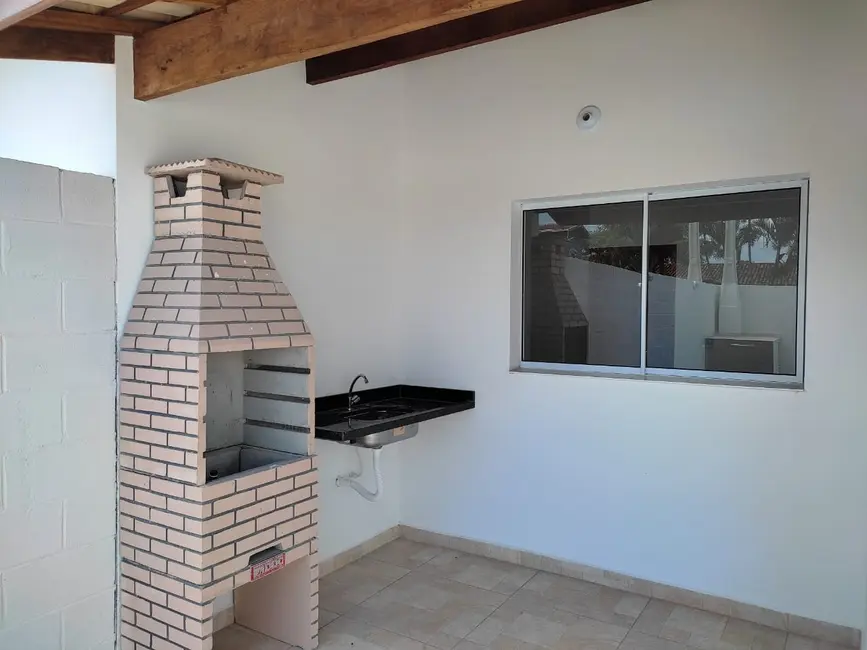 Foto 6 de Casa com 2 quartos à venda, 88m2 em Itanhaem - SP