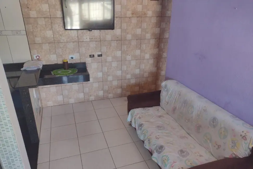 Foto 2 de Casa com 2 quartos à venda, 86m2 em Itanhaem - SP