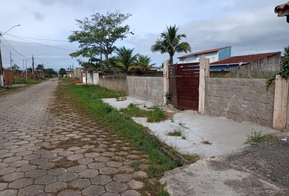 Foto 3 de Terreno / Lote à venda, 773m2 em Itanhaem - SP