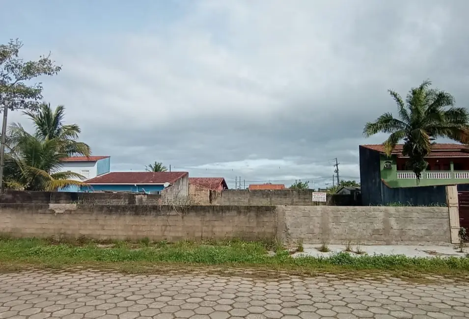 Foto 2 de Terreno / Lote à venda, 773m2 em Itanhaem - SP