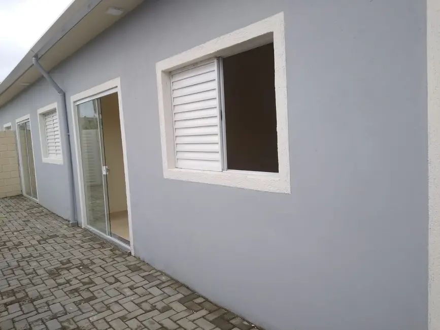 Casa de Condomínio com 2 quartos à venda, 43m2 em Itanhaem - SP - imagem 2 Foto 2 de Casa de Condomínio com 2 quartos à venda, 43m2 em Itanhaem - SP