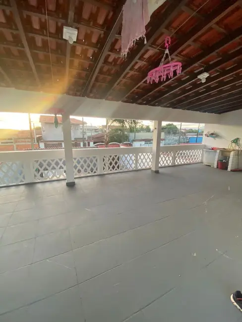 Foto 5 de Casa com 3 quartos à venda, 289m2 em Itanhaem - SP