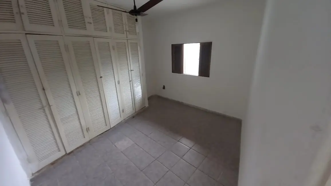 Casa com 2 quartos à venda, 75m2 em Itanhaem - SP - imagem 3 Foto 3 de Casa com 2 quartos à venda, 75m2 em Itanhaem - SP