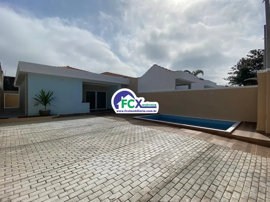 Casa com 3 quartos à venda, 101m2 em Itanhaem - SP - imagem 3 Foto 3 de Casa com 3 quartos à venda, 101m2 em Itanhaem - SP