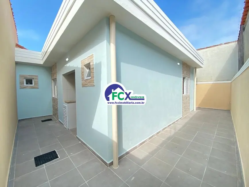 Casa com 3 quartos à venda, 101m2 em Itanhaem - SP - imagem 9 Foto 9 de Casa com 3 quartos à venda, 101m2 em Itanhaem - SP