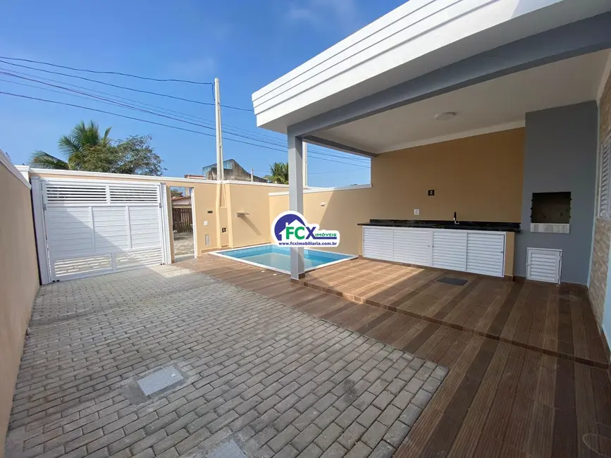 Foto 2 de Casa com 3 quartos à venda, 93m2 em Itanhaem - SP