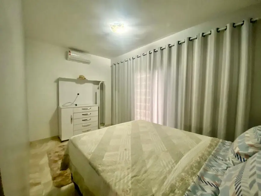 Casa com 3 quartos à venda, 80m2 em Itanhaem - SP - imagem 6 Foto 6 de Casa com 3 quartos à venda, 80m2 em Itanhaem - SP