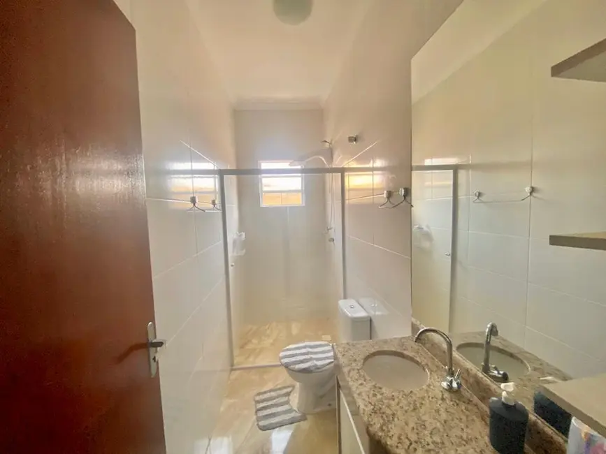 Casa com 3 quartos à venda, 80m2 em Itanhaem - SP - imagem 4 Foto 4 de Casa com 3 quartos à venda, 80m2 em Itanhaem - SP