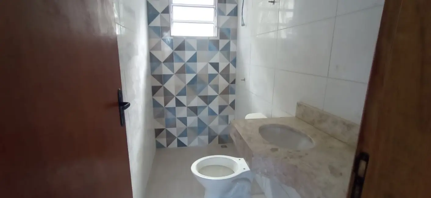 Foto 9 de Casa com 2 quartos à venda, 60m2 em Itanhaem - SP