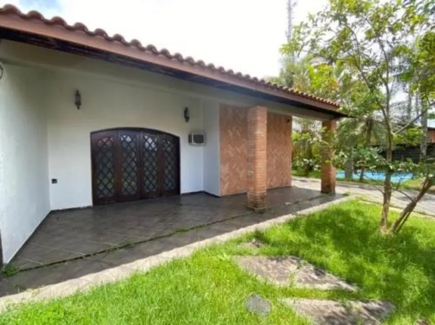 Foto 6 de Casa com 4 quartos à venda, 145m2 em Itanhaem - SP