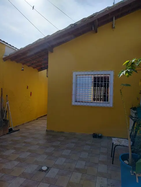 Foto 3 de Casa com 2 quartos à venda, 54m2 em Itanhaem - SP