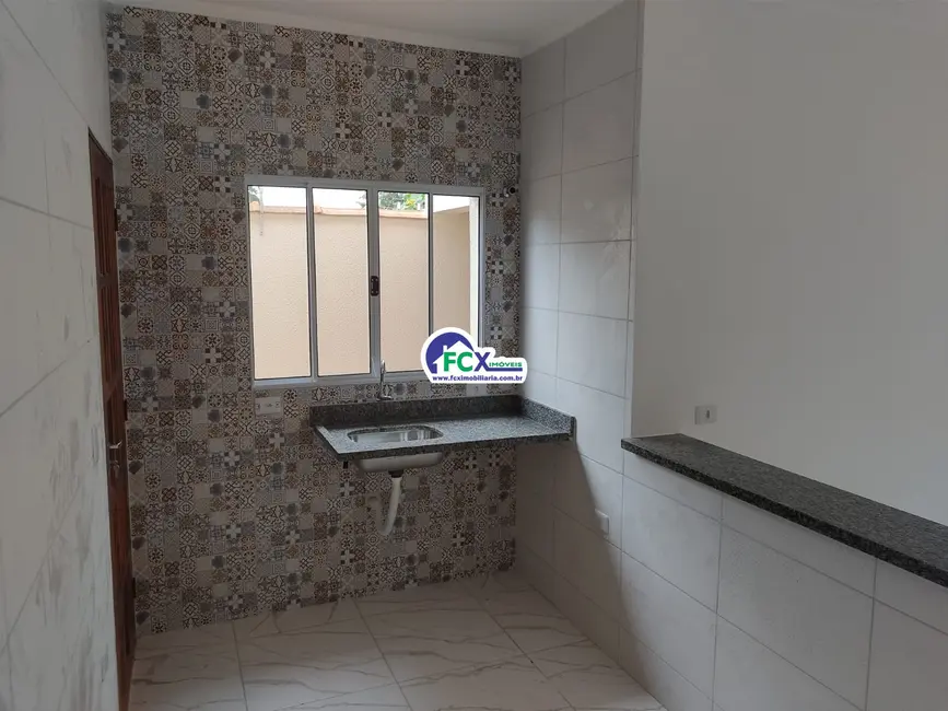 Foto 5 de Casa com 2 quartos à venda, 70m2 em Itanhaem - SP