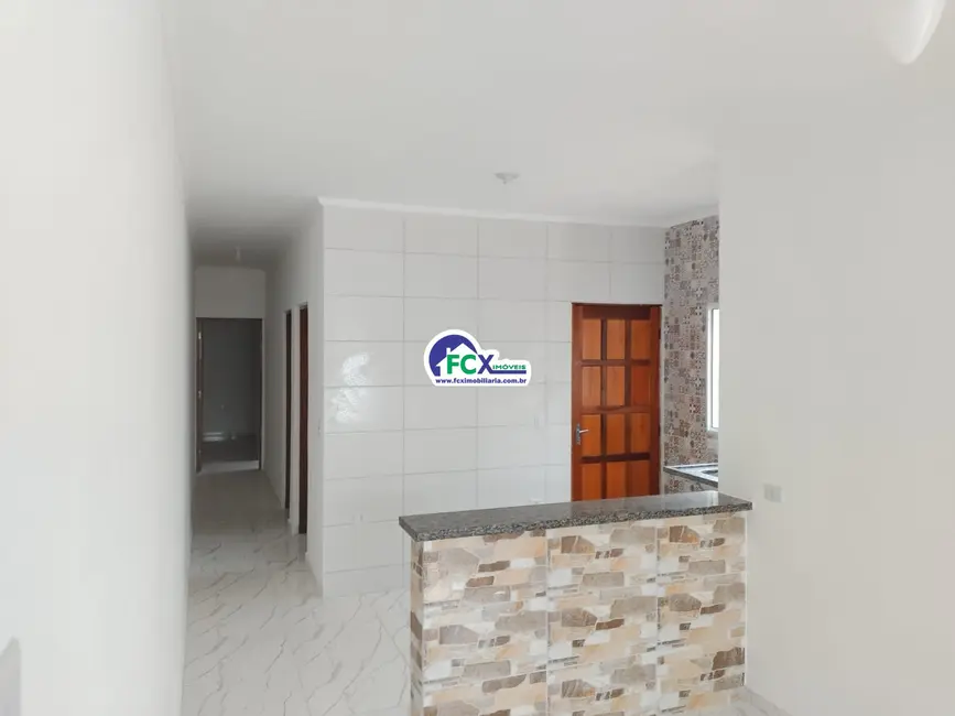 Foto 3 de Casa com 2 quartos à venda, 70m2 em Itanhaem - SP