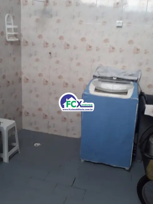 Foto 2 de Casa com 2 quartos à venda, 68m2 em Itanhaem - SP