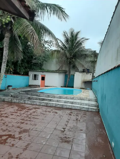 Foto 1 de Casa com 3 quartos à venda, 177m2 em Itanhaem - SP