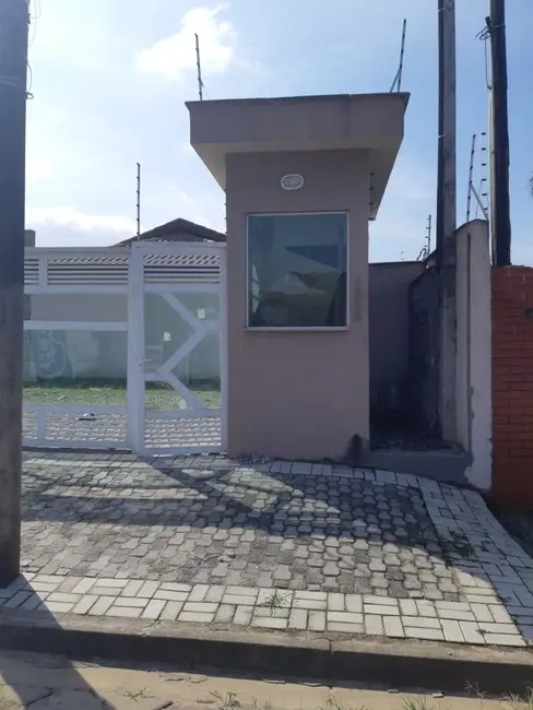 Casa de Condomínio com 2 quartos à venda, 42m2 em Itanhaem - SP - imagem 8 Foto 8 de Casa de Condomínio com 2 quartos à venda, 42m2 em Itanhaem - SP