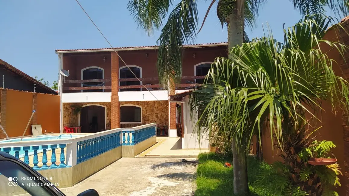 Foto 4 de Casa com 3 quartos à venda, 183m2 em Itanhaem - SP