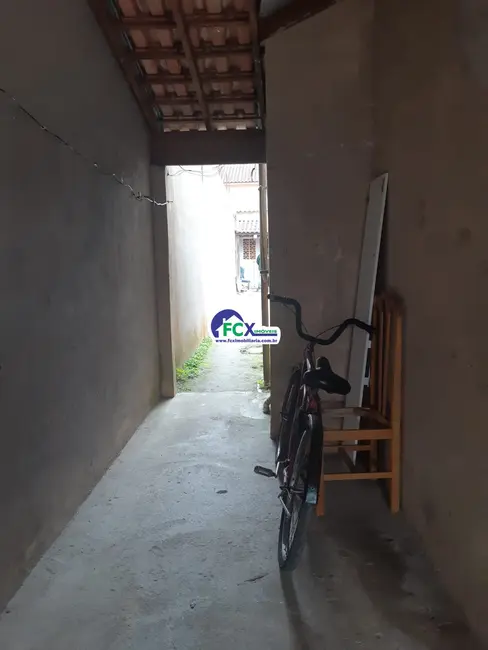 Foto 4 de Casa com 2 quartos à venda, 87m2 em Itanhaem - SP