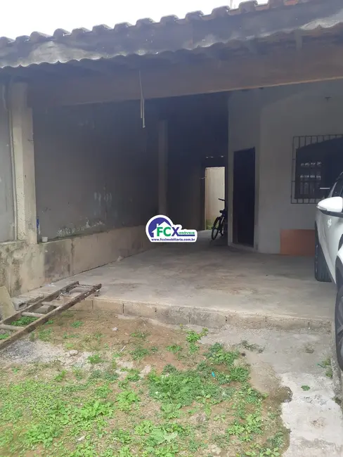 Foto 3 de Casa com 2 quartos à venda, 87m2 em Itanhaem - SP