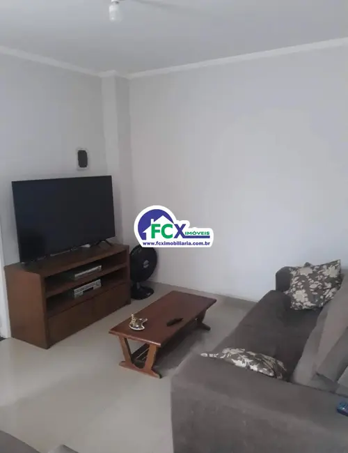Casa de Condomínio com 2 quartos à venda, 120m2 em Itanhaem - SP - imagem 3 Foto 3 de Casa de Condomínio com 2 quartos à venda, 120m2 em Itanhaem - SP