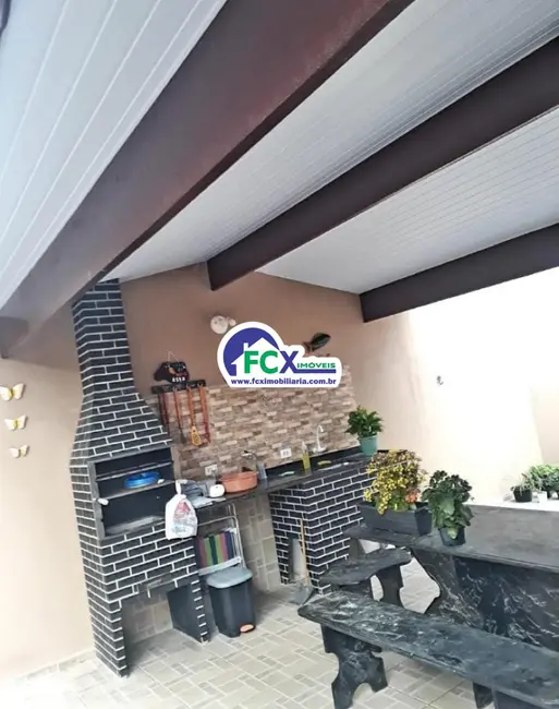 Casa de Condomínio com 2 quartos à venda, 120m2 em Itanhaem - SP - imagem 4 Foto 4 de Casa de Condomínio com 2 quartos à venda, 120m2 em Itanhaem - SP