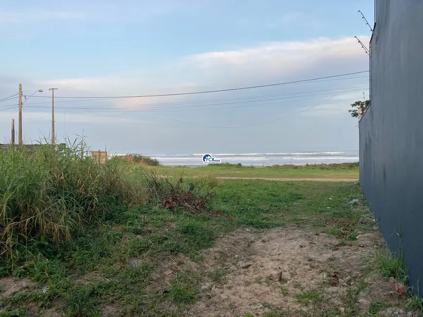Foto 2 de Terreno / Lote à venda, 300m2 em Itanhaem - SP