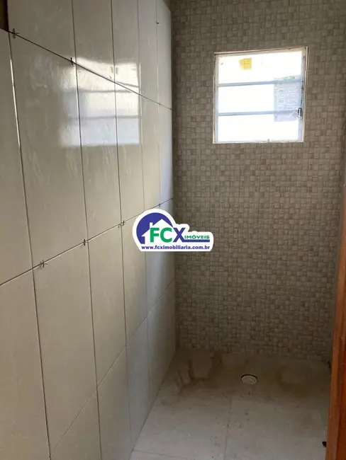 Foto 3 de Casa com 2 quartos à venda, 55m2 em Itanhaem - SP