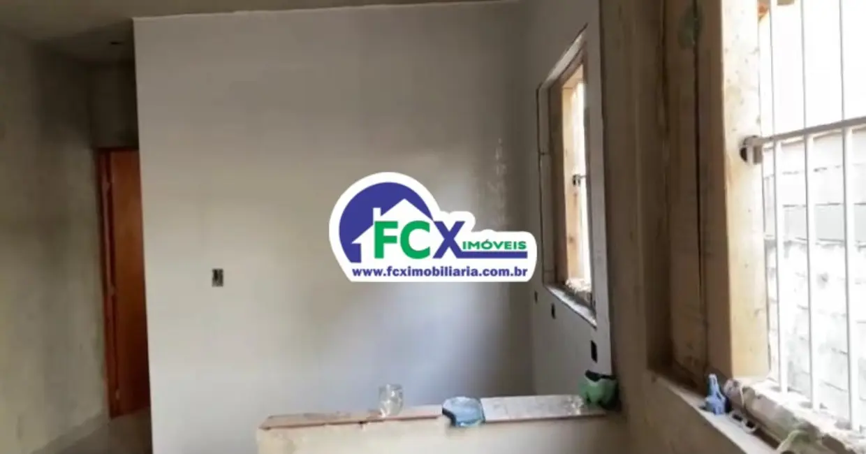 Foto 2 de Casa com 2 quartos à venda, 55m2 em Itanhaem - SP