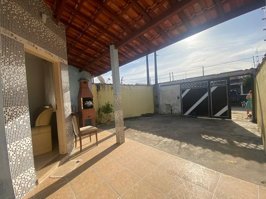 Foto 4 de Casa com 2 quartos à venda, 69m2 em Itanhaem - SP