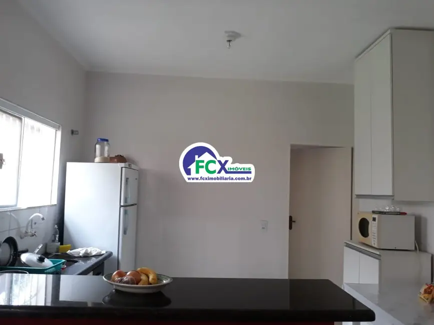 Foto 7 de Casa com 2 quartos à venda, 67m2 em Itanhaem - SP