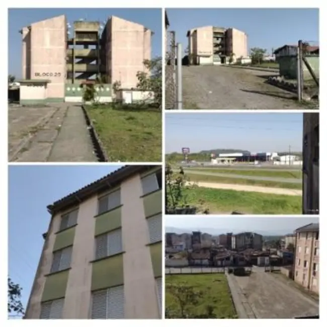 Foto 4 de Apartamento com 2 quartos à venda, 51m2 em Itanhaem - SP