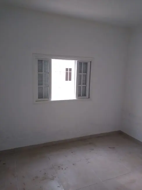 Foto 2 de Casa com 2 quartos à venda, 250m2 em Itanhaem - SP