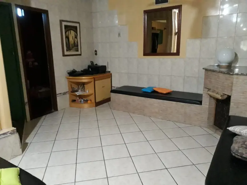 Foto 4 de Chácara com 3 quartos à venda, 200m2 em Mongagua - SP
