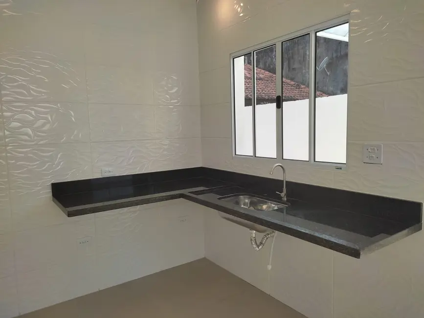 Casa com 2 quartos à venda, 74m2 em Itanhaem - SP - imagem 5 Foto 5 de Casa com 2 quartos à venda, 74m2 em Itanhaem - SP