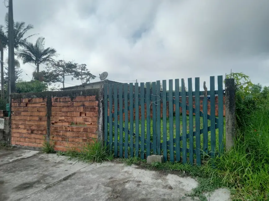 Foto 2 de Terreno / Lote à venda, 187m2 em Itanhaem - SP
