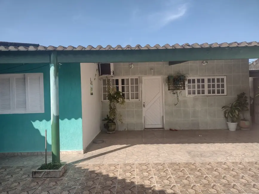 Foto 1 de Casa com 2 quartos à venda, 97m2 em Itanhaem - SP
