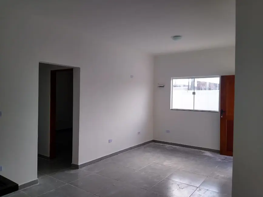 Foto 6 de Casa com 2 quartos à venda, 60m2 em Itanhaem - SP