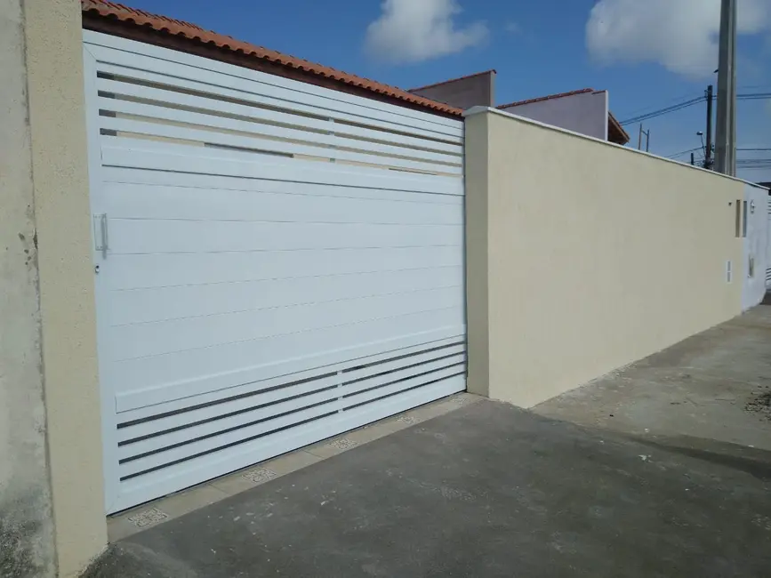 Foto 1 de Casa com 2 quartos à venda, 60m2 em Itanhaem - SP