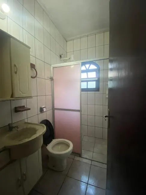 Foto 2 de Casa com 2 quartos à venda, 80m2 em Itanhaem - SP