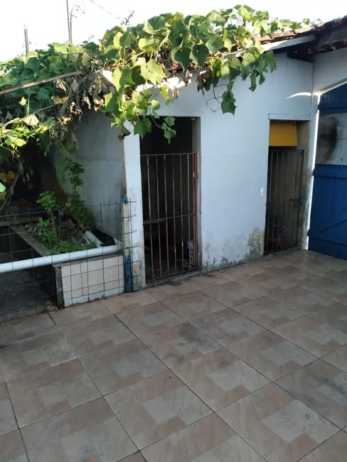 Foto 8 de Casa com 2 quartos à venda, 159m2 em Mongagua - SP