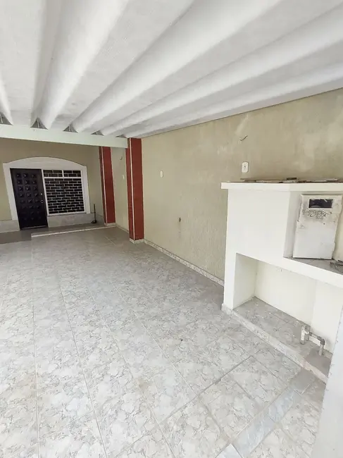 Foto 2 de Casa com 3 quartos à venda, 80m2 em Itanhaem - SP