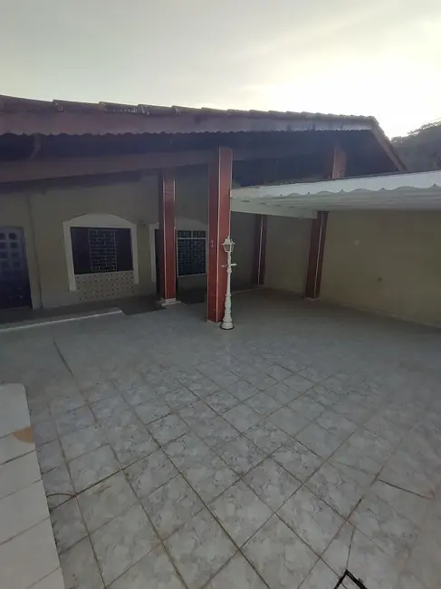 Foto 6 de Casa com 3 quartos à venda, 80m2 em Itanhaem - SP