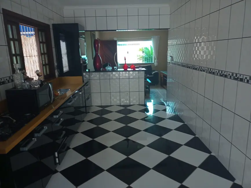 Foto 8 de Casa com 2 quartos à venda em Itanhaem - SP