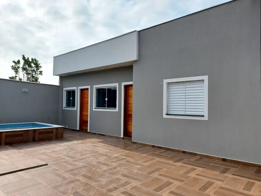 Foto 4 de Casa com 2 quartos à venda, 66m2 em Itanhaem - SP