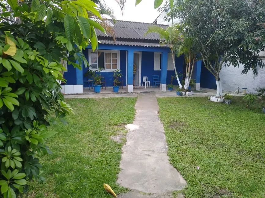 Foto 2 de Casa com 2 quartos à venda, 60m2 em Itanhaem - SP